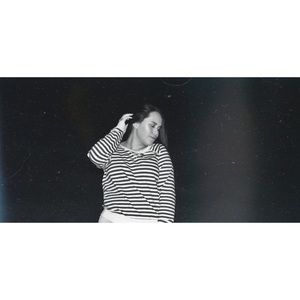 Meet your Posher, Génesis